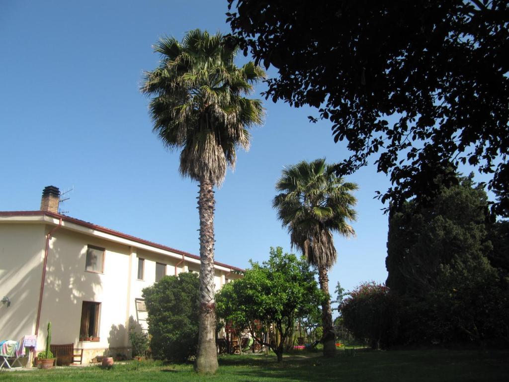 Agriturismo Torre Del Golfo Cropani Esterno foto