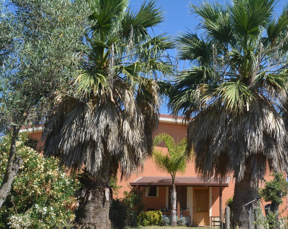 Agriturismo Torre Del Golfo Cropani Esterno foto