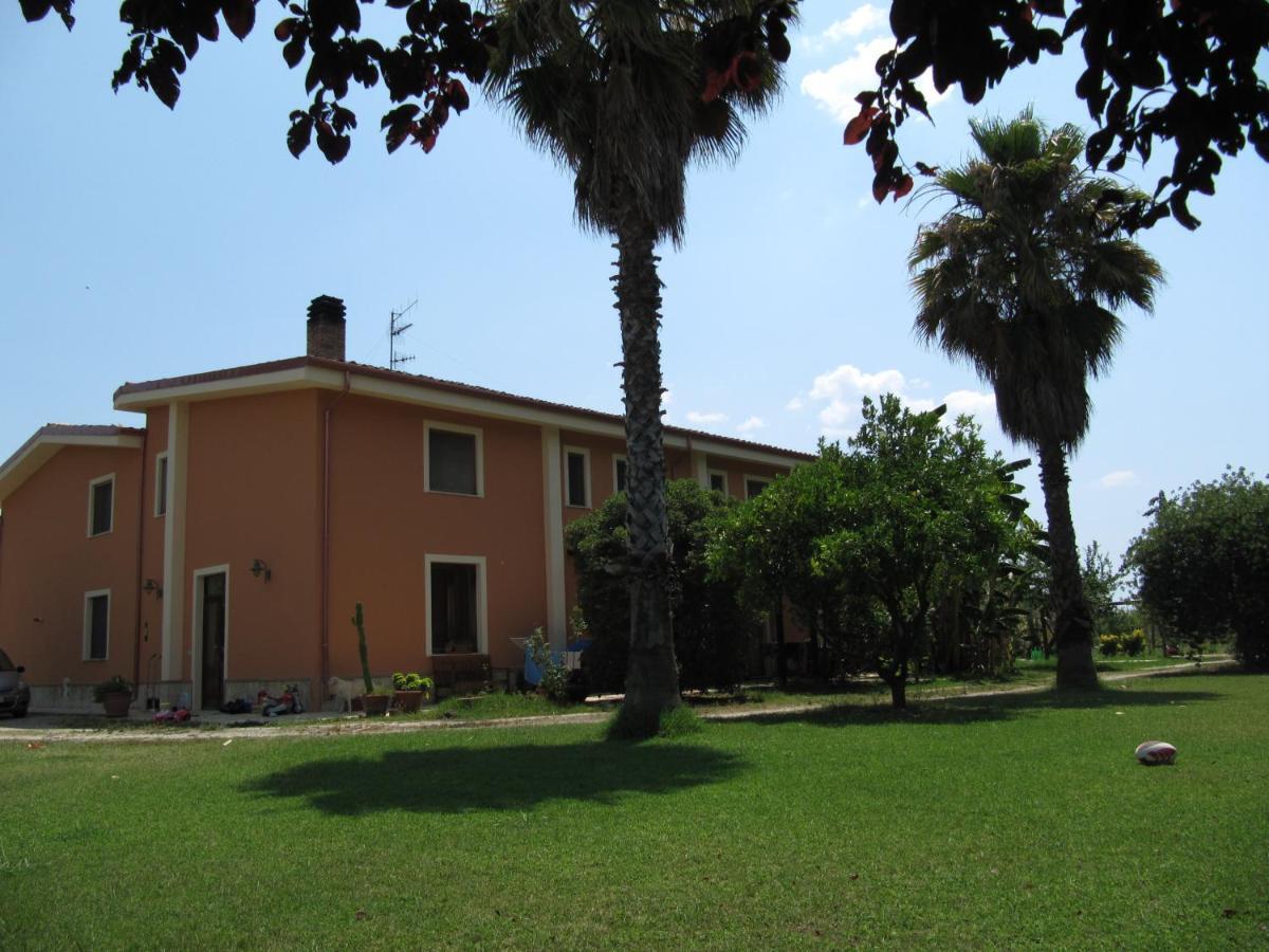 Agriturismo Torre Del Golfo Cropani Esterno foto